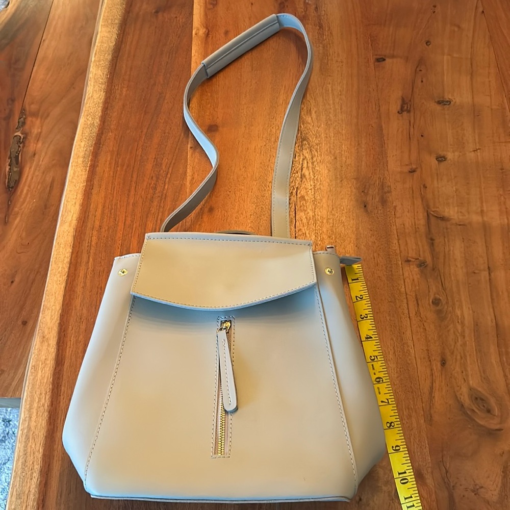 Beautiful Faux Leather Backpack Purse: Near New Excellent Condition